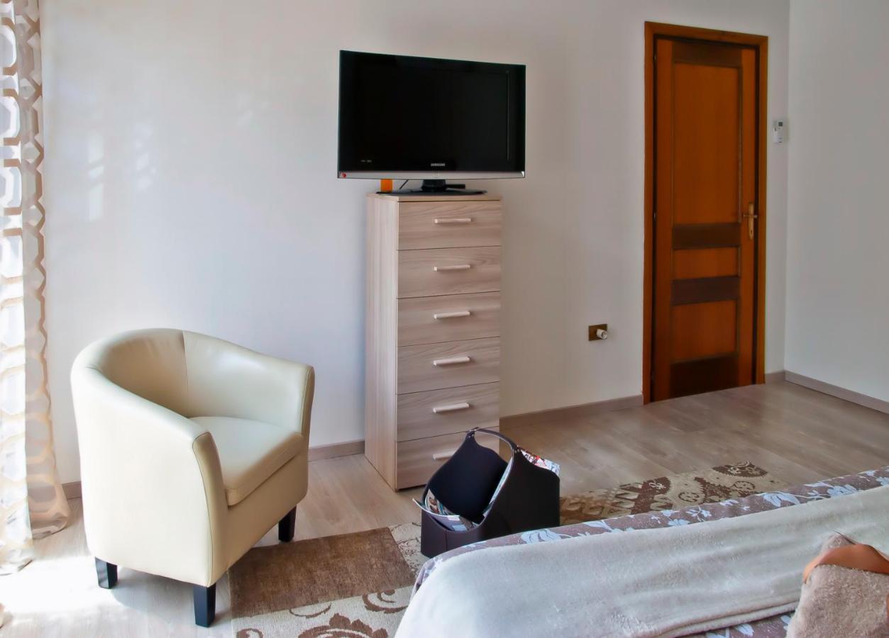 Montellinos Suite Tortora SantʼAntìoco Eksteriør bilde